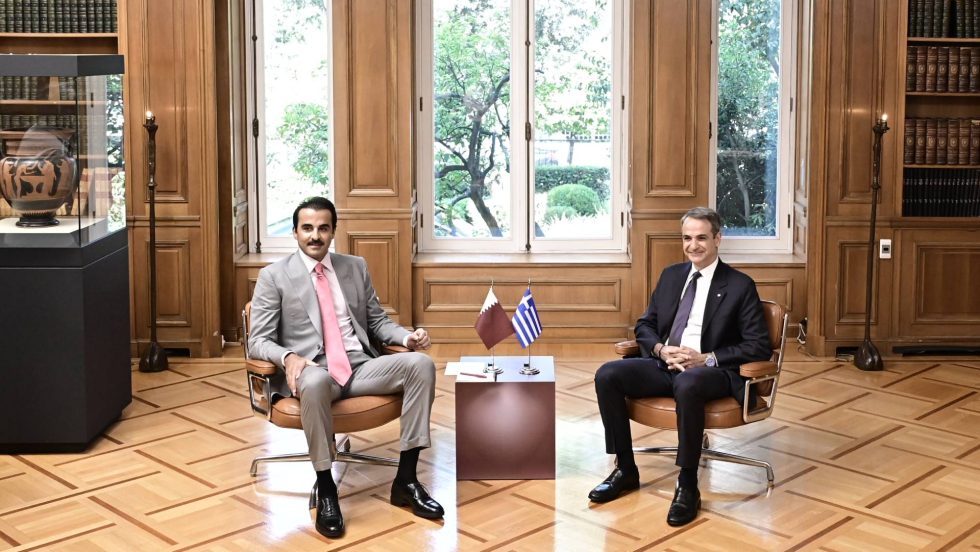 Συνάντηση Μητσοτάκη με τον εμίρη του Κατάρ: Συμφωνία για διευρυμένη συνεργασία - Τι δήλωσαν για Ιράν και επενδύσεις